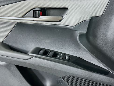Used 2026 Toyota Camry SE w/ Convenience Package FWD image 15