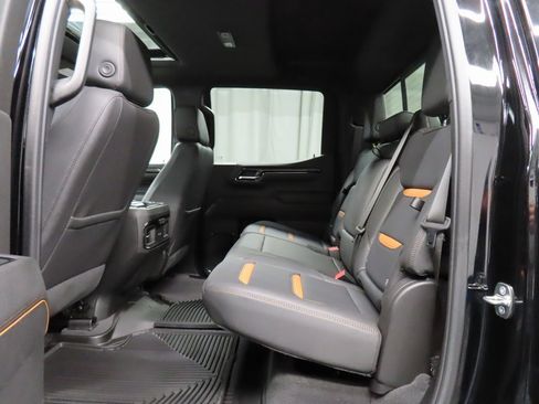 Used 2024 GMC Sierra 1500 AT4 w/ Technology Package image 10