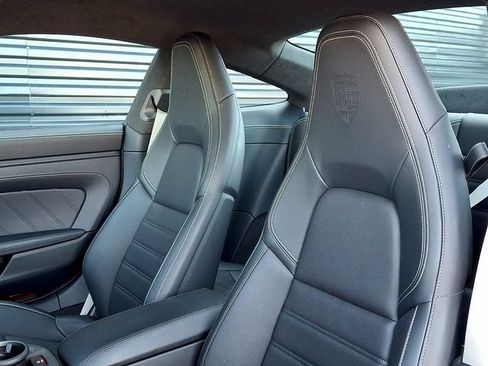 Certified 2025 Porsche 911 Carrera 4 GTS AWD/4WD image 5