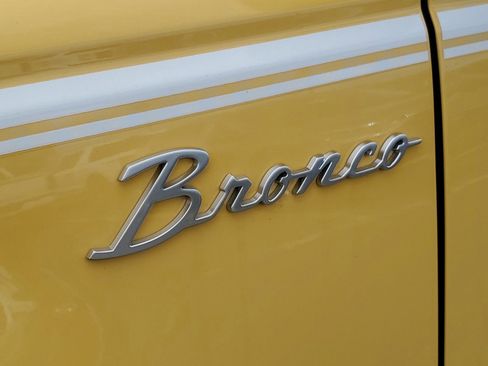 New 2024 Ford Bronco Heritage Edition image 6