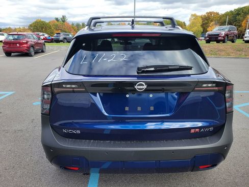 New 2026 Nissan Kicks SR w/ Cold Weather Package AWD/4WD image 7