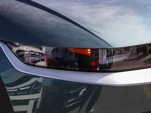 New 2026 Hyundai Ioniq 5 SE image 4