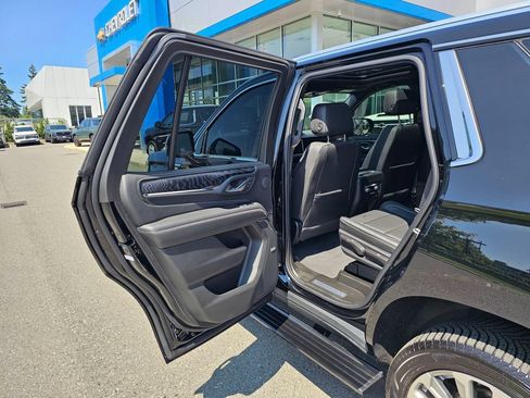 Used 2022 GMC Yukon Denali w/ Max Trailering Package AWD/4WD image 16