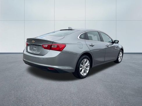 Used 2025 Chevrolet Malibu LT FWD image 5