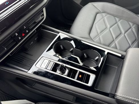 New 2026 Volkswagen Atlas Cross Sport SE image 15