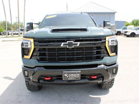 Used 2025 Chevrolet Silverado 2500 LT w/ Trail Boss Package AWD/4WD image 2