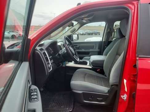 Used 2018 RAM 2500 SLT w/ Luxury Group image 14