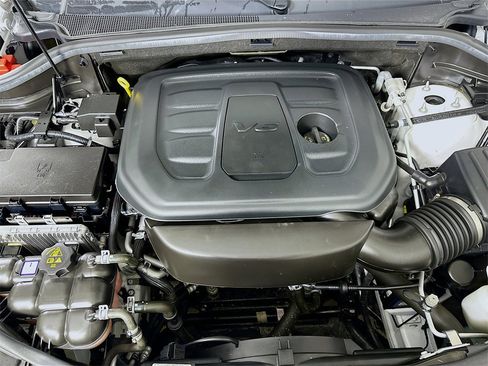 Used 2022 Jeep Grand Cherokee Limited w/ Tech Group image 9