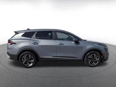 Used 2025 Kia Sportage LX FWD image 16