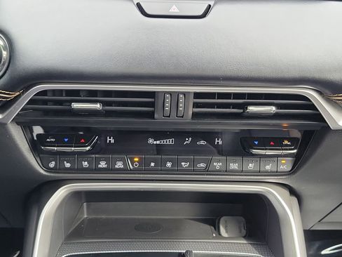 Used 2024 MAZDA CX-90 Plug-In Hybrid w/ Premium Plus image 38