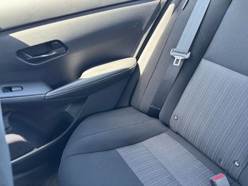 Used 2025 Nissan Sentra SV FWD image 36