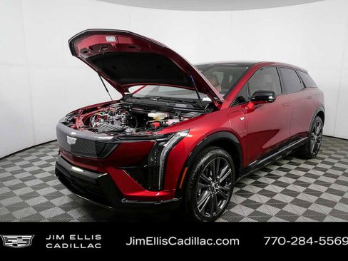 New 2026 Cadillac Optiq Sport 2 image 34