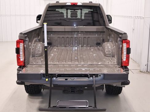 New 2026 Ford F350 Lariat w/ Lariat Premium Package AWD/4WD image 38