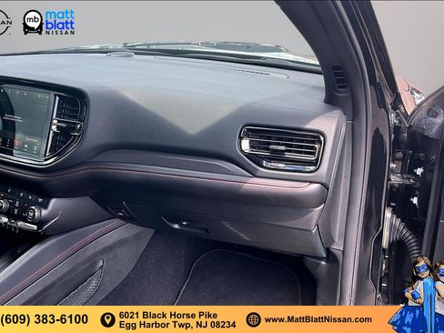 Used 2025 Dodge Durango R/T AWD/4WD image 14