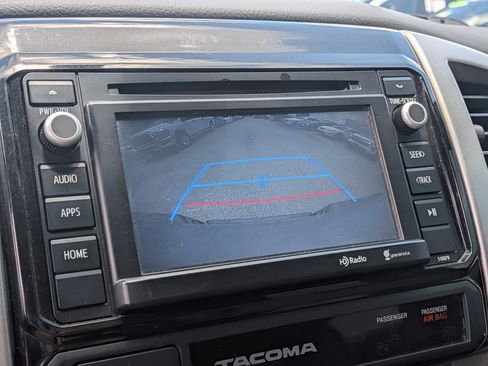Used 2015 Toyota Tacoma 4x4 Double Cab w/ TRD Sport Package image 29