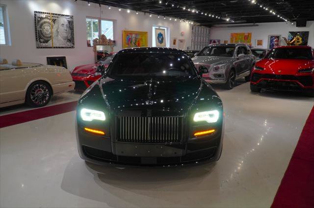 Used 2017 Rolls-Royce Ghost RWD image 2