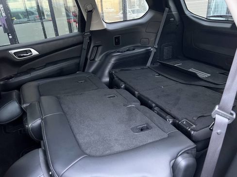 Used 2019 Nissan Pathfinder SL image 30