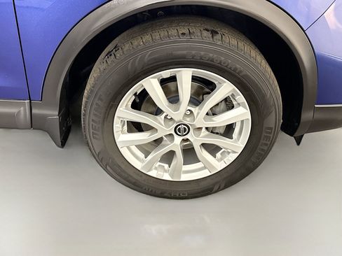 Used 2020 Nissan Rogue Sport S w/ Appearance Package FWD image 31