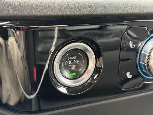 Used 2024 GMC Sierra 1500 SLE RWD image 15
