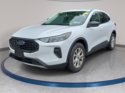Used 2024 Ford Escape Active AWD/4WD image 1