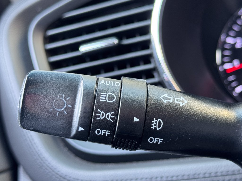 Used 2011 Kia Optima SX w/ Premium Touring Pkg FWD image 7