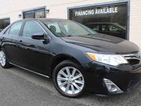 Used 2012 Toyota Camry XLE FWD image 10