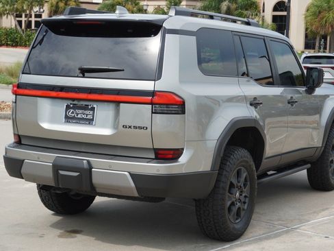 Certified 2025 Lexus GX 550 AWD/4WD image 6