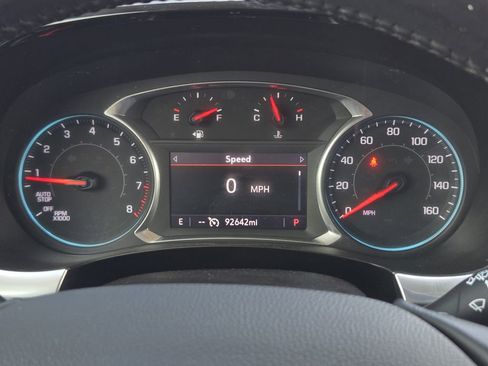 Used 2020 Chevrolet Traverse LT FWD image 11