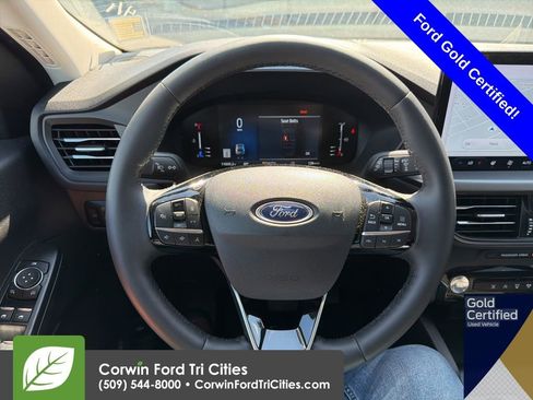 Used 2023 Ford Escape Active w/ Tech Pack #1 AWD/4WD image 12