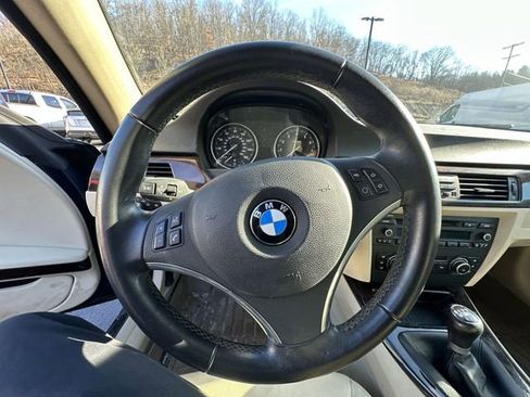 Used 2011 BMW 335i Coupe image 13