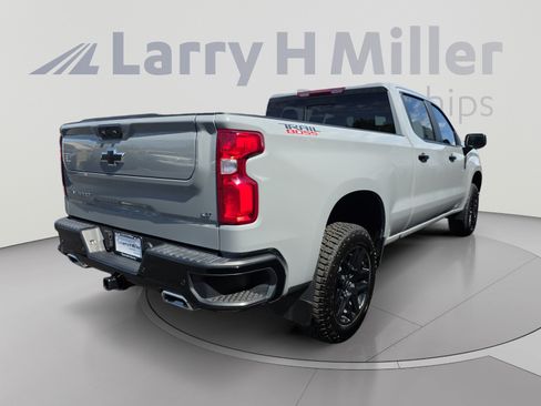 Used 2024 Chevrolet Silverado 1500 LT Trail Boss w/ LT Trail Boss Premium Package AWD/4WD image 5