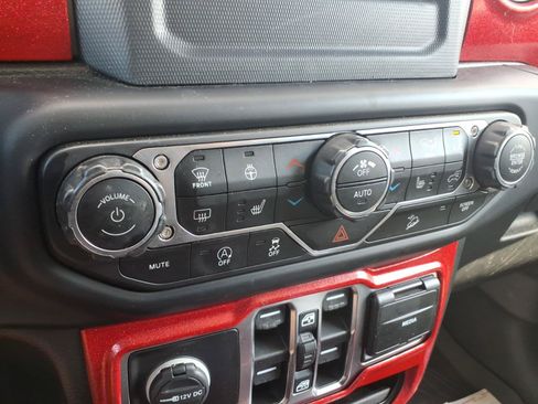 Used 2020 Jeep Wrangler Unlimited Sport AWD/4WD image 20