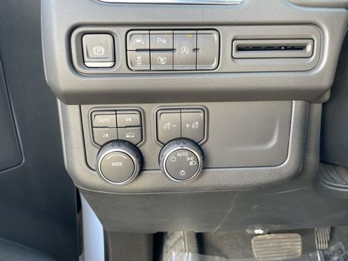 Used 2024 Chevrolet Tahoe RST w/ Luxury Package image 23