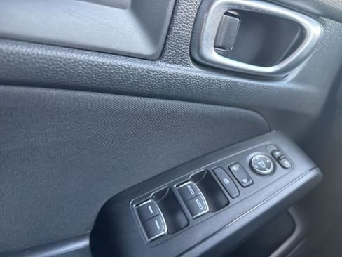 Used 2023 Honda Civic Sport image 11