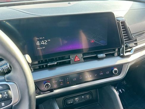 Certified 2023 Kia Sportage SX image 15
