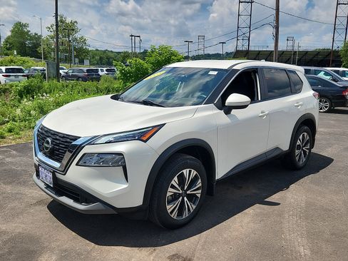 Used 2023 Nissan Rogue SV AWD/4WD image 3