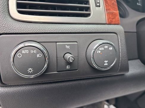 Used 2007 Chevrolet Avalanche LTZ w/ LTZ Preferred Equipment Group image 14