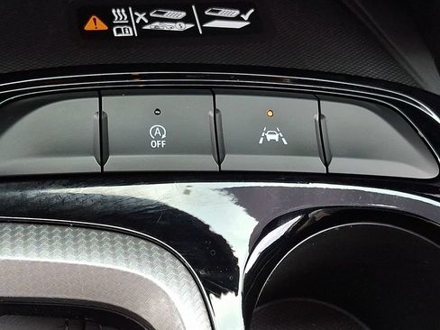 Used 2025 Buick Envista Preferred FWD image 26
