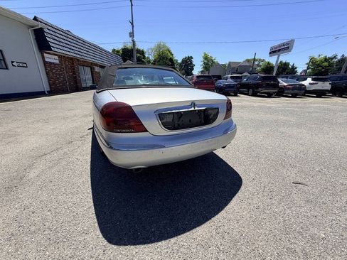 Used 1998 Lincoln Continental FWD image 34