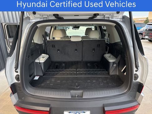 Used 2025 Hyundai Santa Fe SE image 18