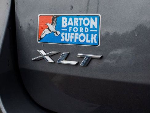 Certified 2021 Ford Explorer XLT image 11