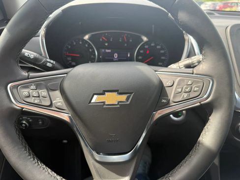 Used 2021 Chevrolet Equinox LT FWD image 8