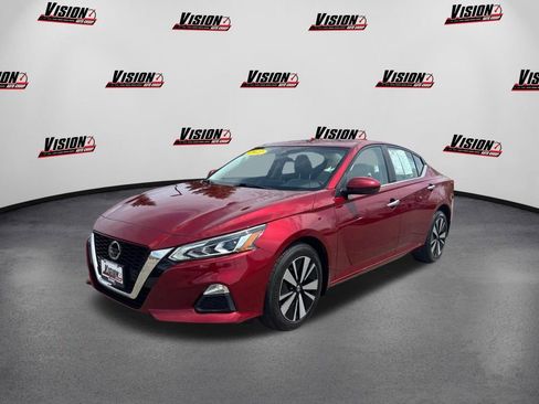Used 2022 Nissan Altima 2.5 SV w/ SV Premium Package AWD/4WD image 1