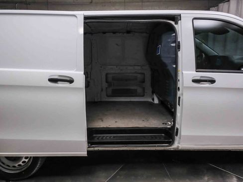Used 2022 Mercedes-Benz Metris image 15