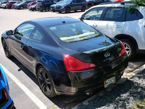 Used 2010 INFINITI G37 x Coupe w/ Premium Pkg AWD/4WD image 4