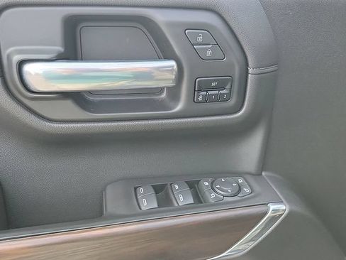 Used 2020 GMC Sierra 1500 SLT w/ SLT Premium Package AWD/4WD image 21