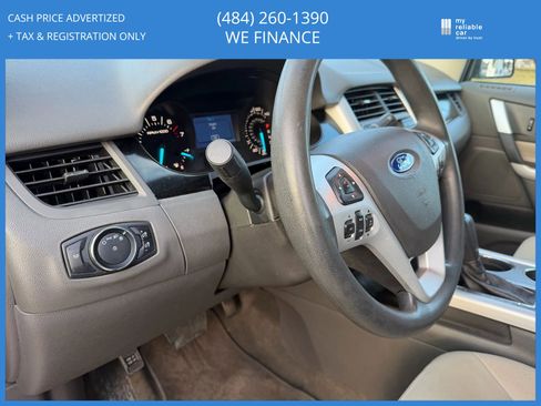 Used 2013 Ford Edge SE image 16