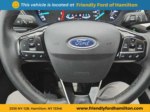 Used 2022 Ford Escape SE w/ SE Sport Appearance Package image 33