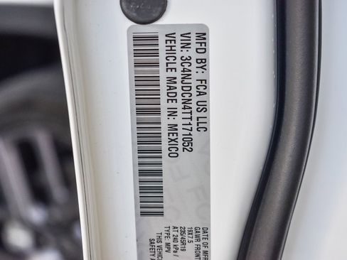 New 2026 Jeep Compass Limited image 30