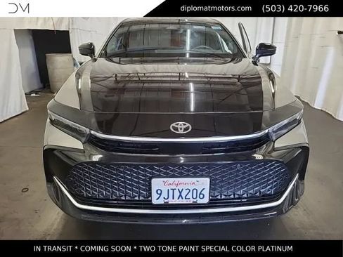 Used 2023 Toyota Crown Platinum AWD/4WD image 2